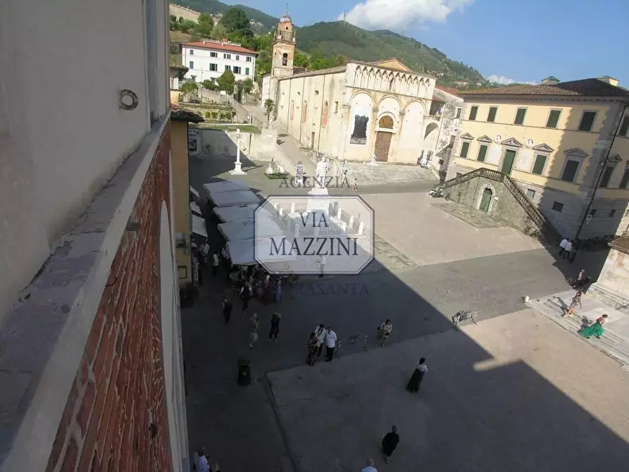Immagine 19 di Casa bifamiliare in vendita  a Pietrasanta