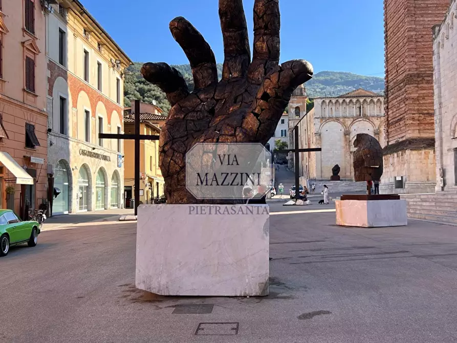 Immagine 29 di Casa bifamiliare in vendita  a Pietrasanta