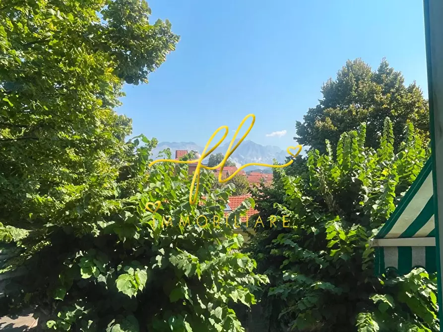 Immagine 27 di Appartamento in vendita  a Carrara