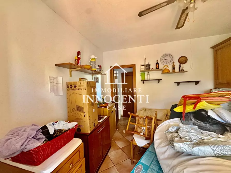 Immagine 22 di Casa bifamiliare in vendita  a Massa