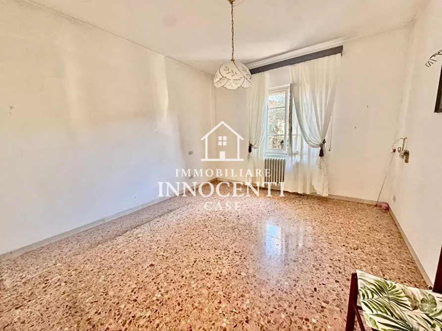Immagine 17 di Casa bifamiliare in vendita  a Massa