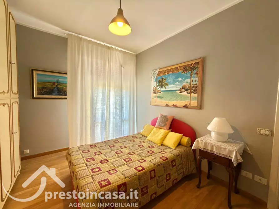 Immagine 22 di Appartamento in vendita  a Viareggio