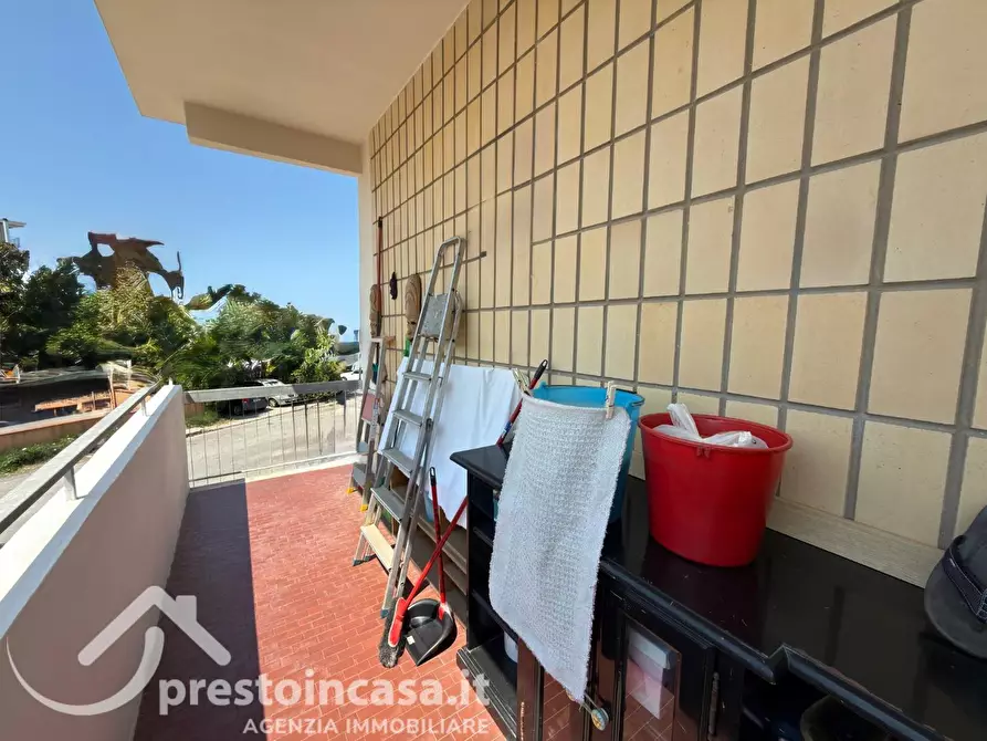Immagine 9 di Appartamento in vendita  a Viareggio