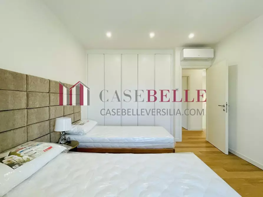Immagine 41 di Villa in vendita  a Pietrasanta