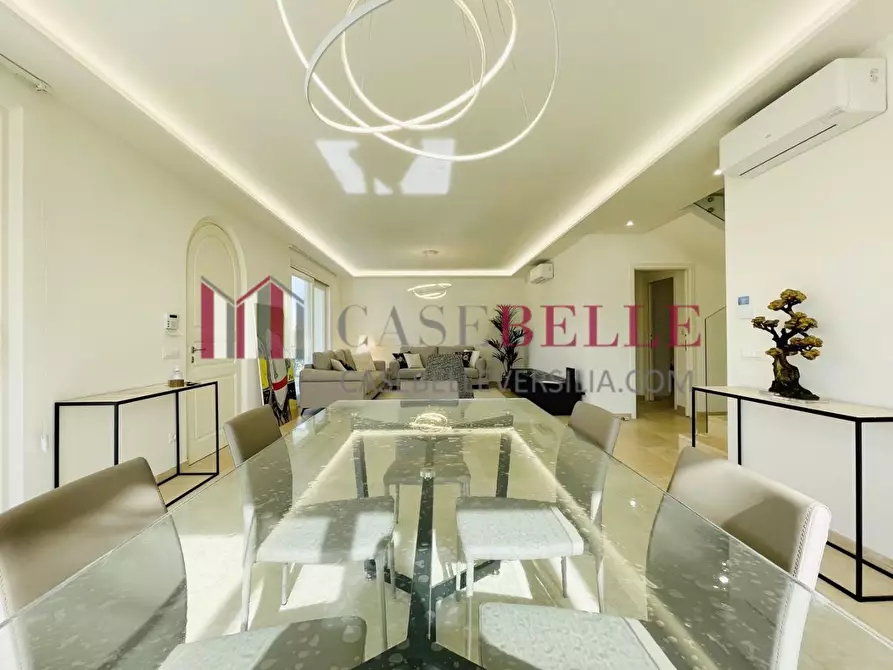Immagine 22 di Villa in vendita  a Pietrasanta