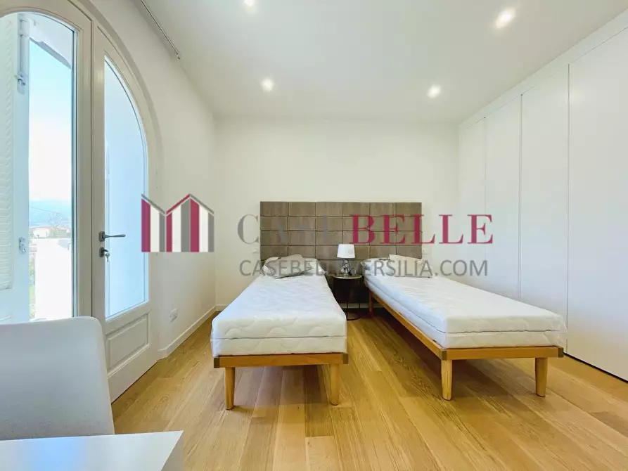 Immagine 40 di Villa in vendita  a Pietrasanta
