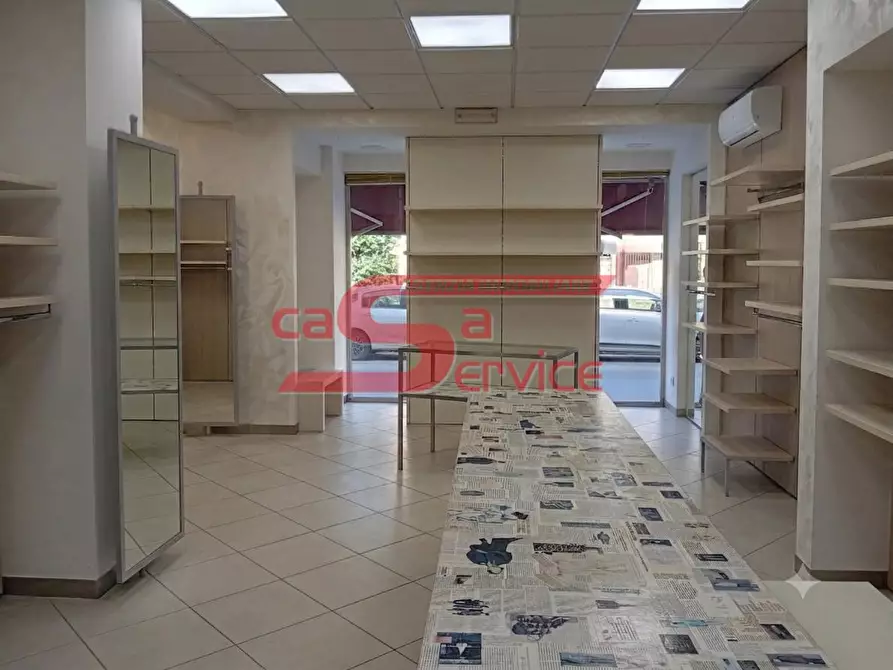 Immagine 4 di Negozio in vendita  a Monsummano Terme