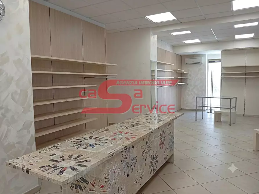 Immagine 2 di Negozio in vendita  a Monsummano Terme