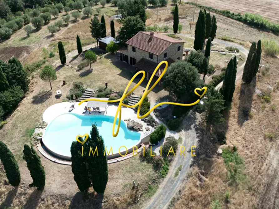 Immagine 1 di Villa in vendita  a Guardistallo