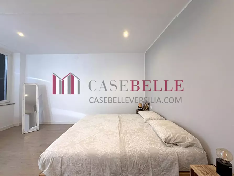 Immagine 31 di Appartamento in vendita  a Camaiore