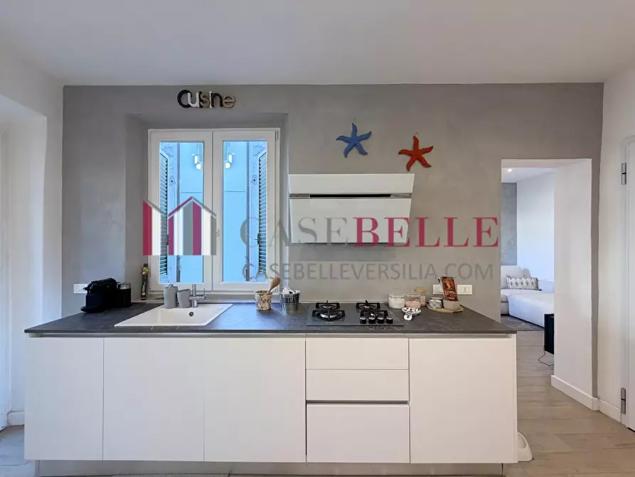 Immagine 10 di Appartamento in vendita  a Camaiore