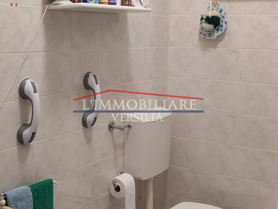 Immagine 12 di Appartamento in vendita  a Massa