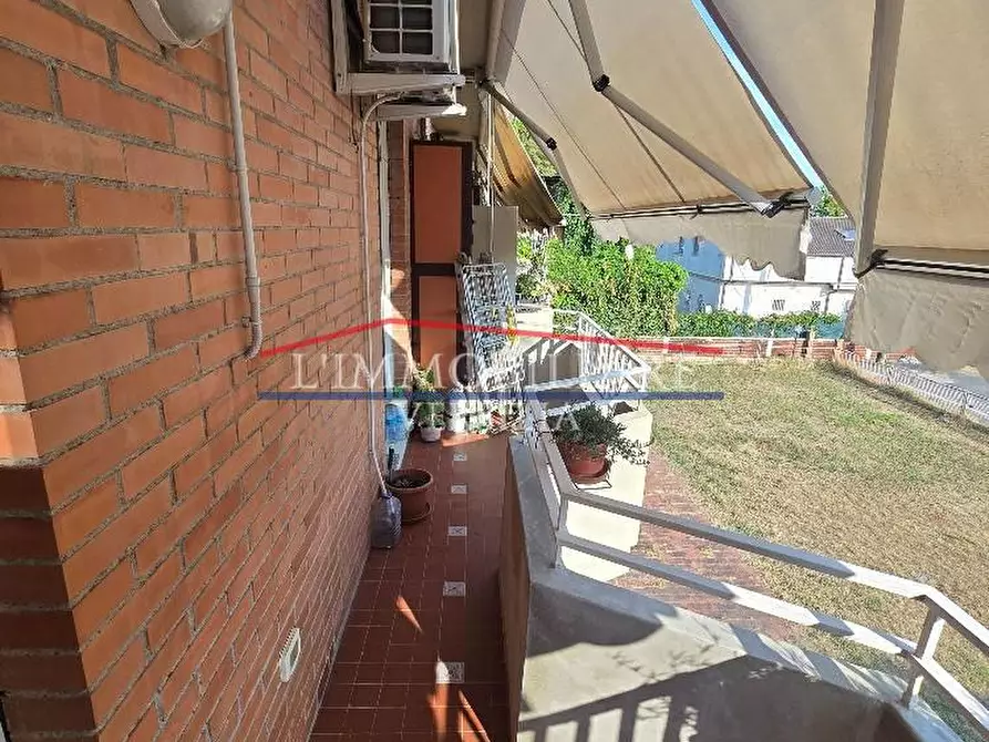 Immagine 7 di Appartamento in vendita  a Massa