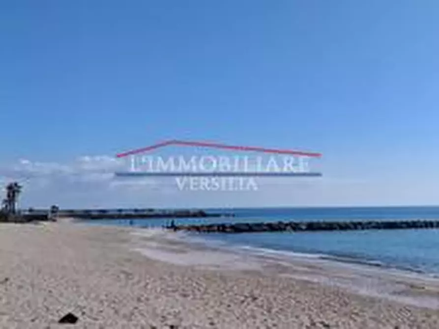 Immagine 22 di Appartamento in vendita  a Massa