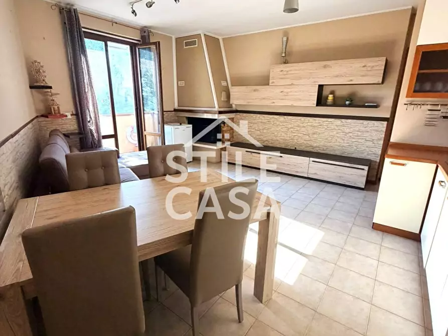Immagine 2 di Appartamento in vendita  a Chiesina Uzzanese