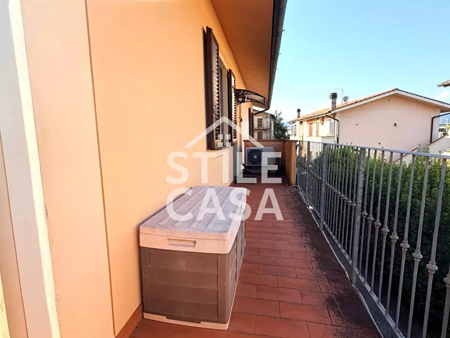 Immagine 14 di Appartamento in vendita  a Chiesina Uzzanese