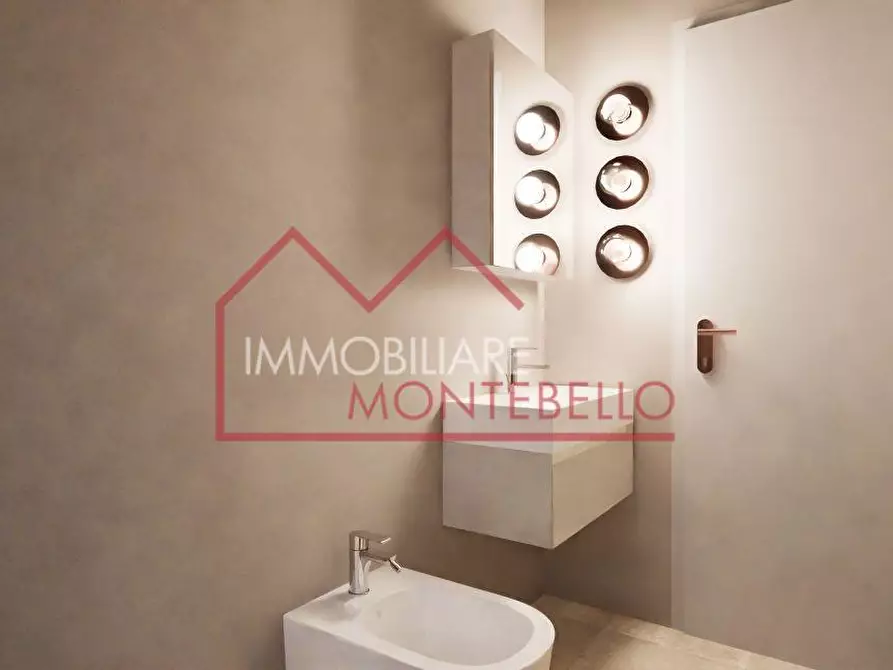 Immagine 10 di Appartamento in vendita  a Camaiore