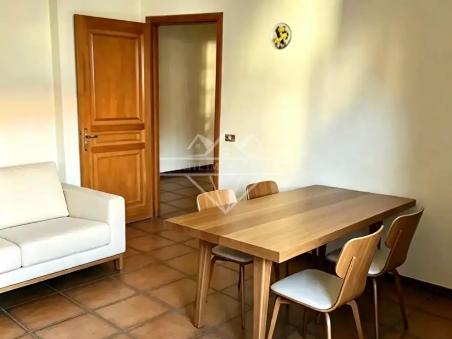 Immagine 2 di Appartamento in vendita  a Massa