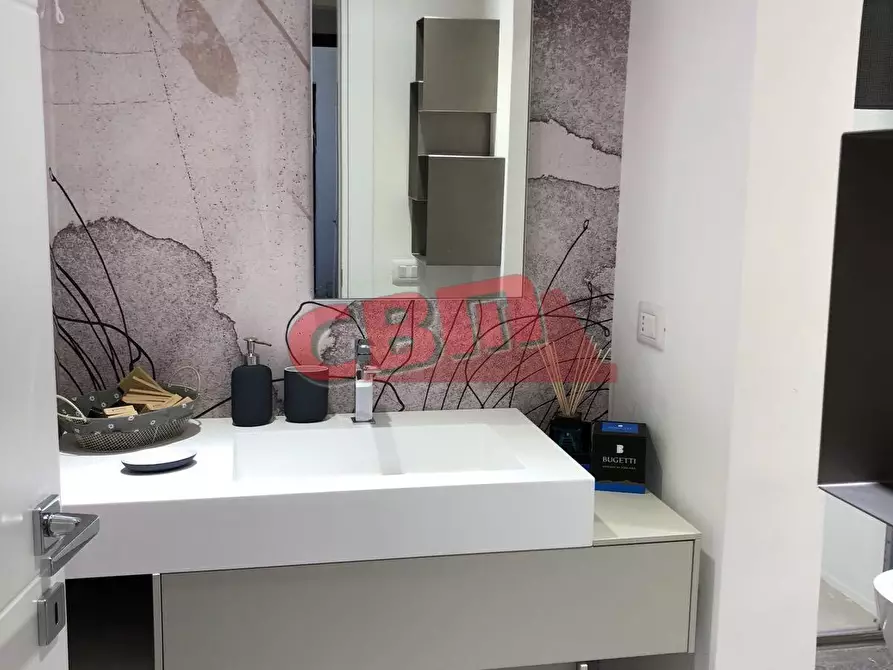 Immagine 9 di Appartamento in affitto  a Livorno