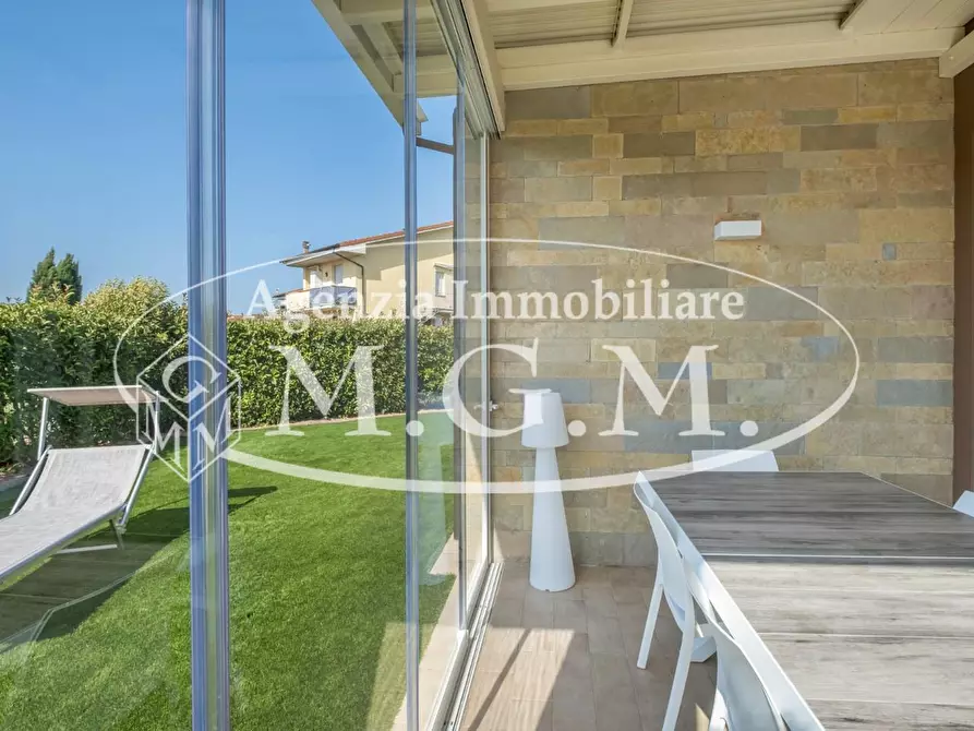 Immagine 22 di Villa in vendita  a Calcinaia