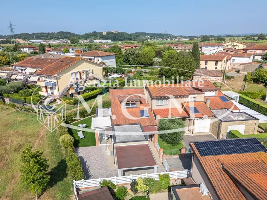 Immagine 46 di Villa in vendita  a Calcinaia