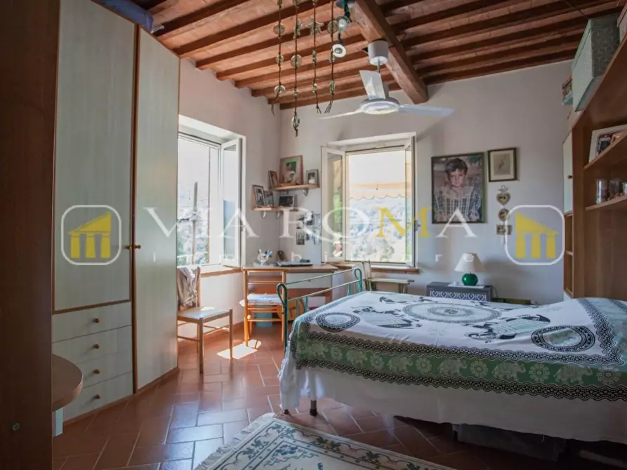 Immagine 13 di Rustico / casale in vendita  a Capannori