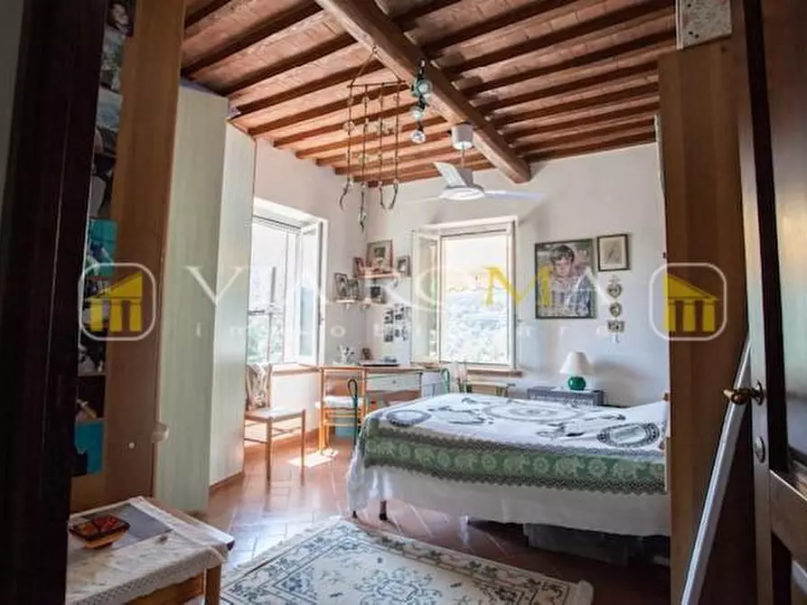 Immagine 14 di Rustico / casale in vendita  a Capannori