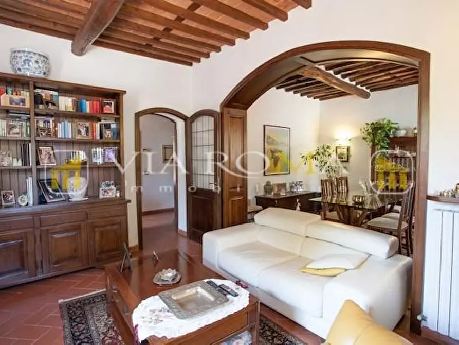 Immagine 19 di Rustico / casale in vendita  a Capannori