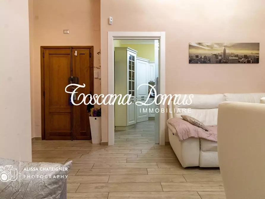 Immagine 9 di Appartamento in vendita  a Siena