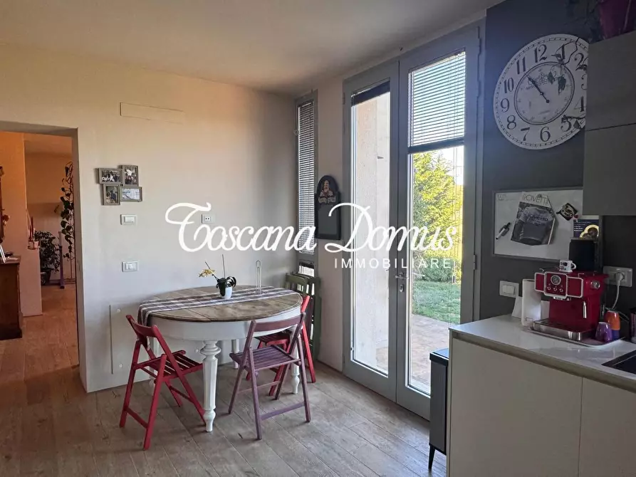 Immagine 12 di Porzione di casa in vendita  a Siena