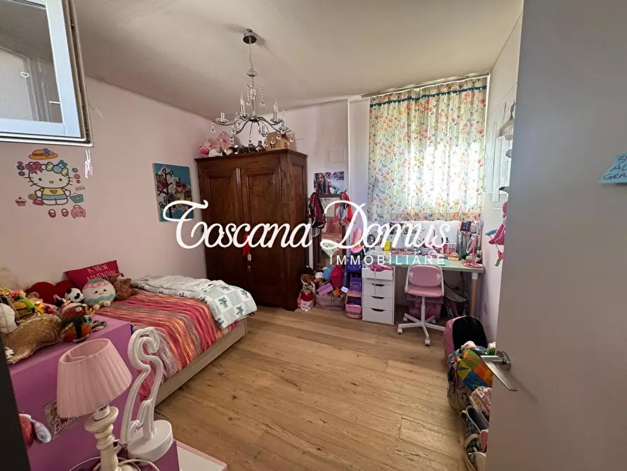Immagine 26 di Porzione di casa in vendita  a Siena