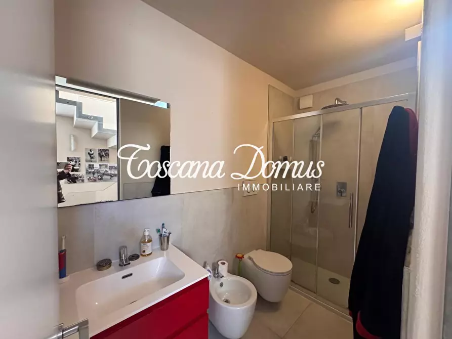 Immagine 23 di Porzione di casa in vendita  a Siena