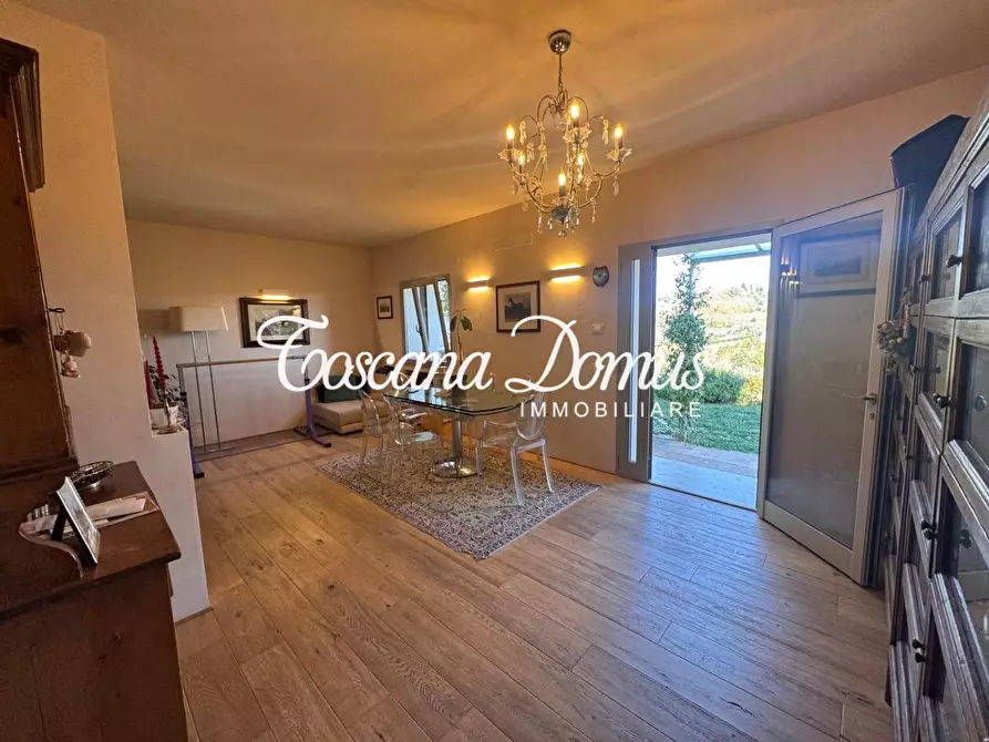 Immagine 1 di Porzione di casa in vendita  a Siena