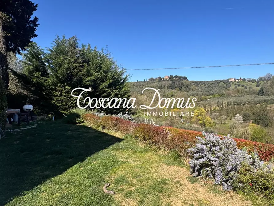 Immagine 32 di Porzione di casa in vendita  a Siena