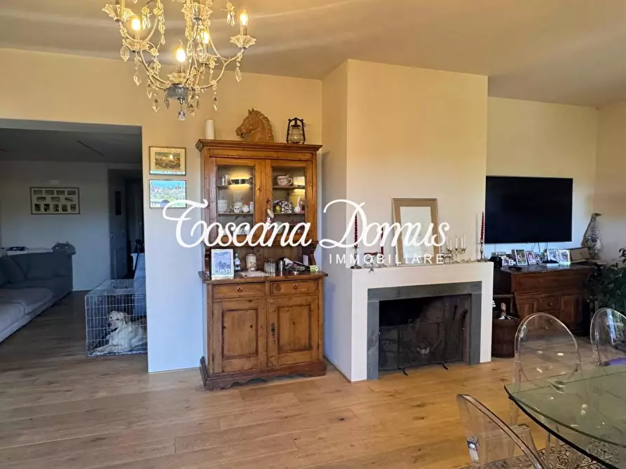 Immagine 3 di Porzione di casa in vendita  a Siena