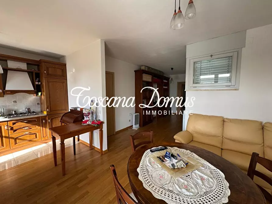 Immagine 1 di Appartamento in vendita  a Siena