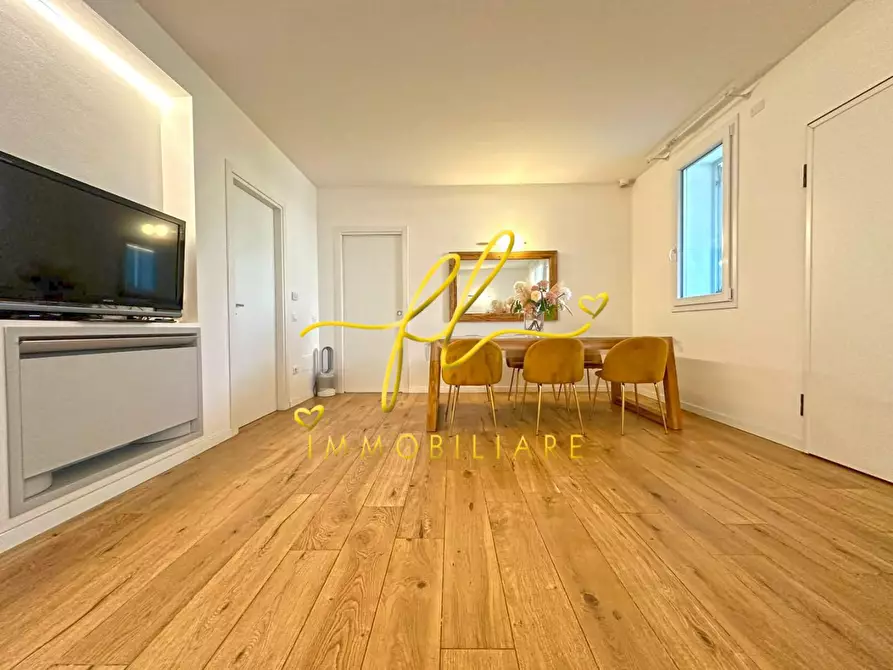 Immagine 3 di Casa quadrifamiliare in vendita  a Cecina