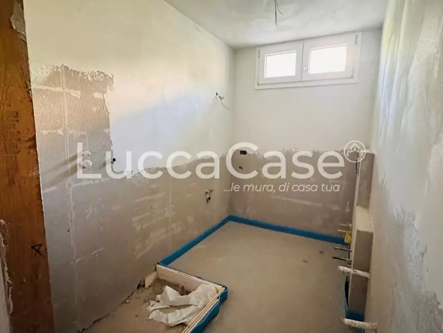 Immagine 12 di Casa bifamiliare in vendita  a Camaiore