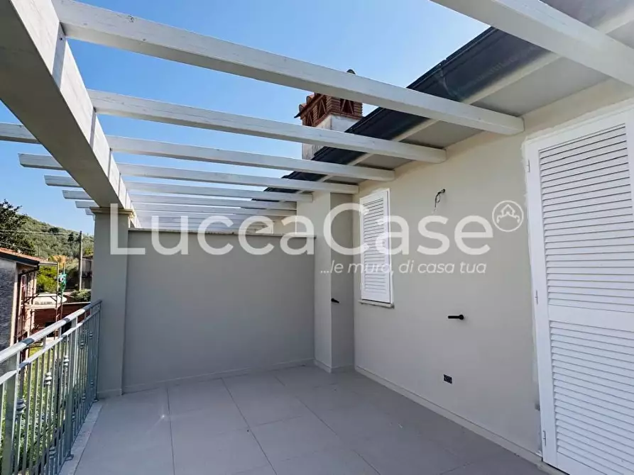 Immagine 15 di Casa bifamiliare in vendita  a Camaiore