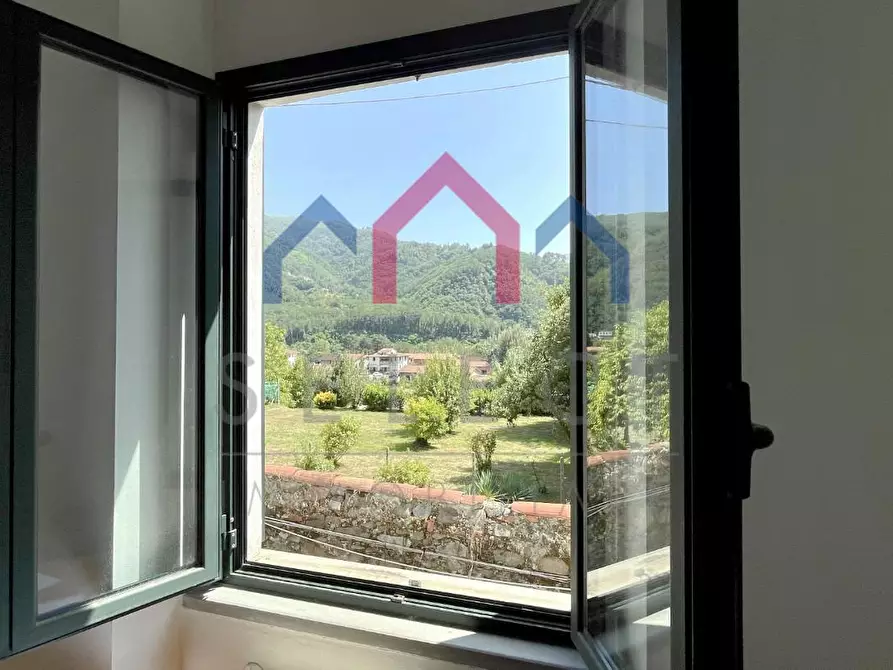 Immagine 16 di Appartamento in vendita  a Borgo A Mozzano