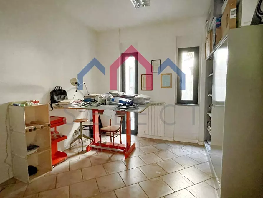 Immagine 12 di Appartamento in vendita  a Borgo A Mozzano