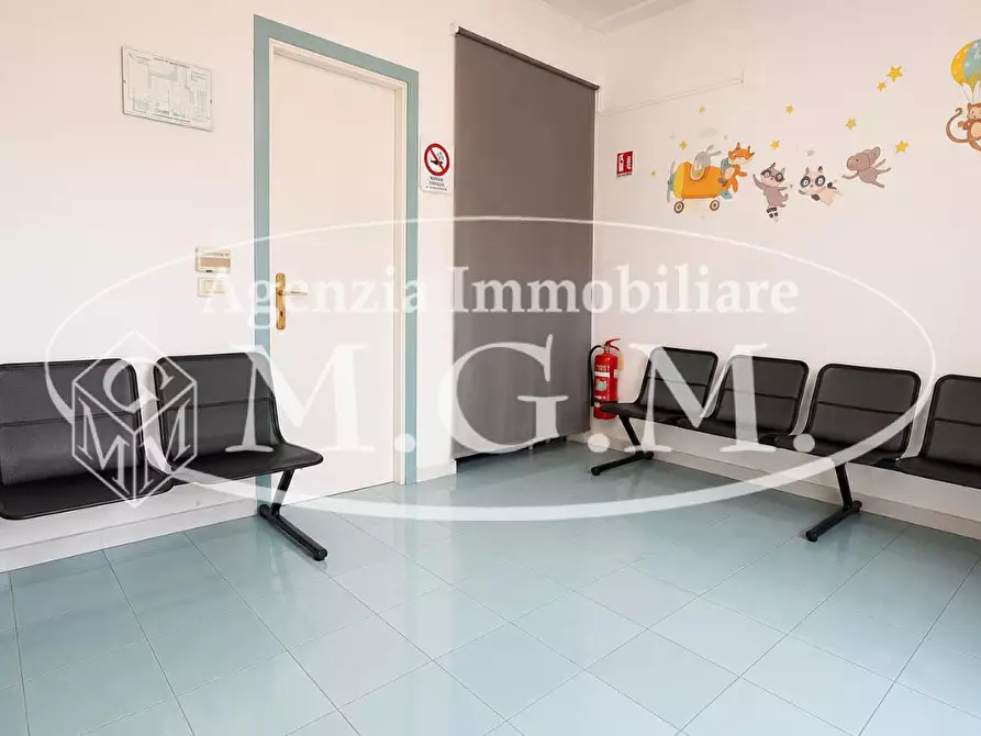 Immagine 3 di Ufficio in affitto  a Pontedera