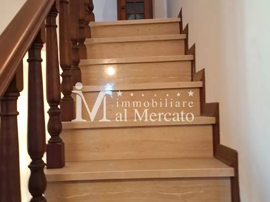 Immagine 25 di Villetta a schiera in vendita  a Viareggio