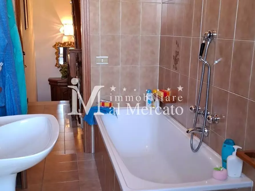 Immagine 22 di Villetta a schiera in vendita  a Viareggio