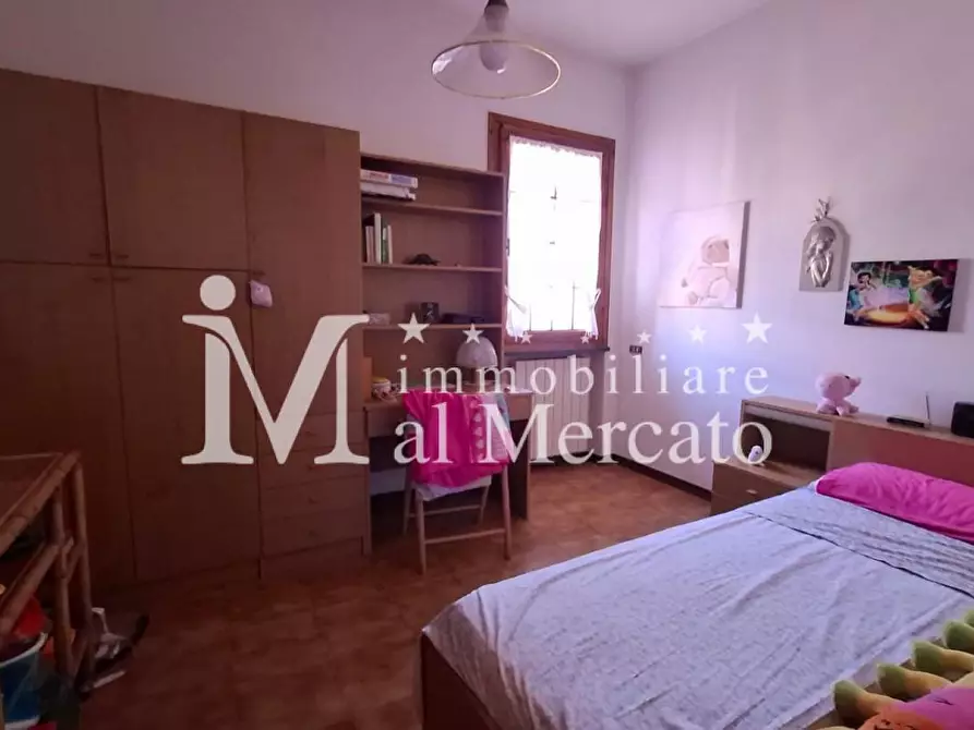Immagine 19 di Villetta a schiera in vendita  a Viareggio