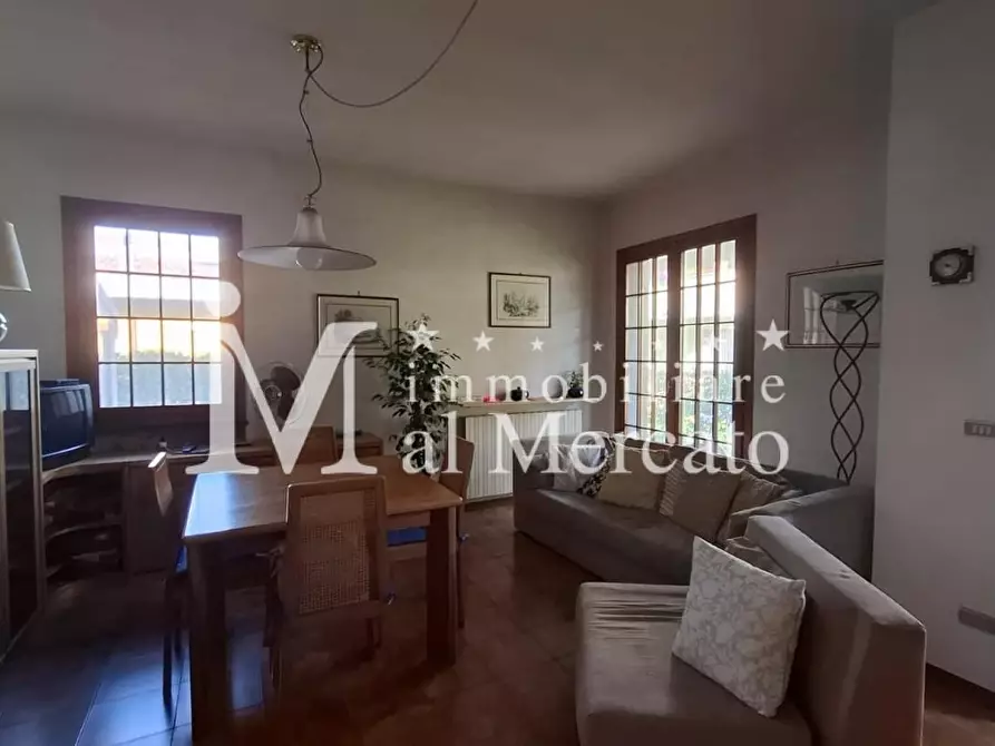 Immagine 8 di Villetta a schiera in vendita  a Viareggio