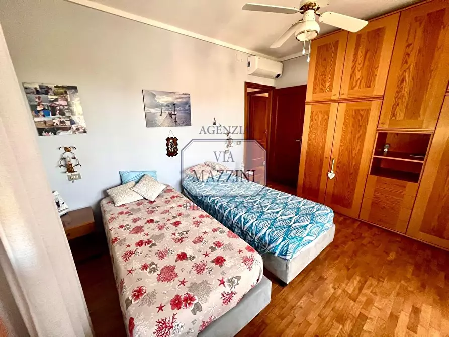 Immagine 22 di Casa bifamiliare in vendita  a Pietrasanta