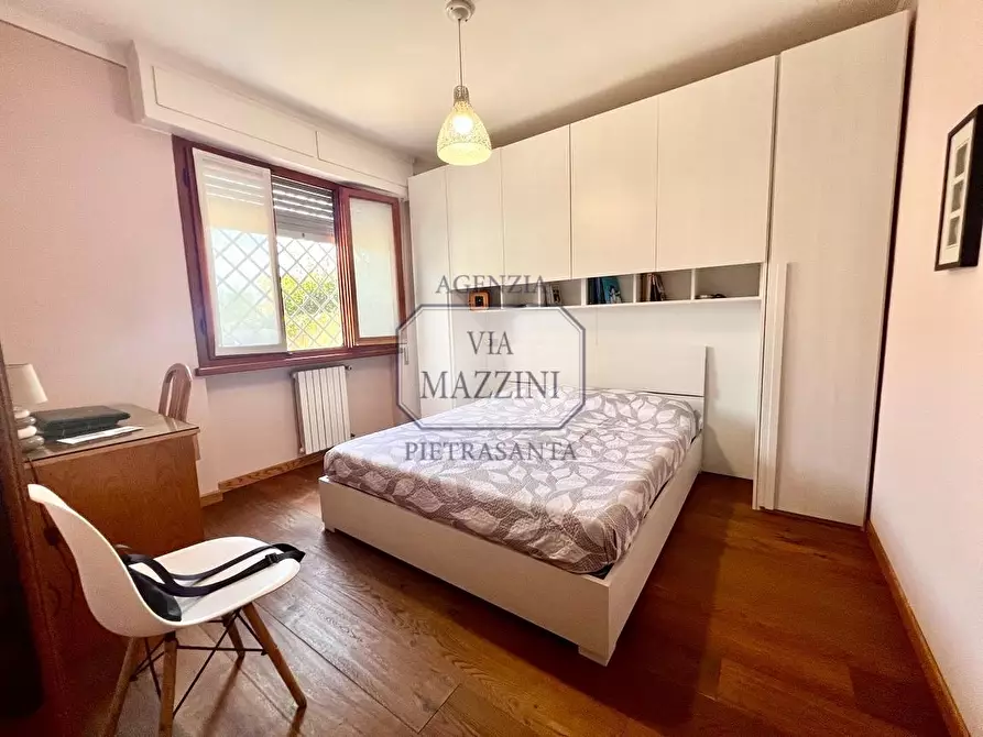 Immagine 18 di Casa bifamiliare in vendita  a Pietrasanta