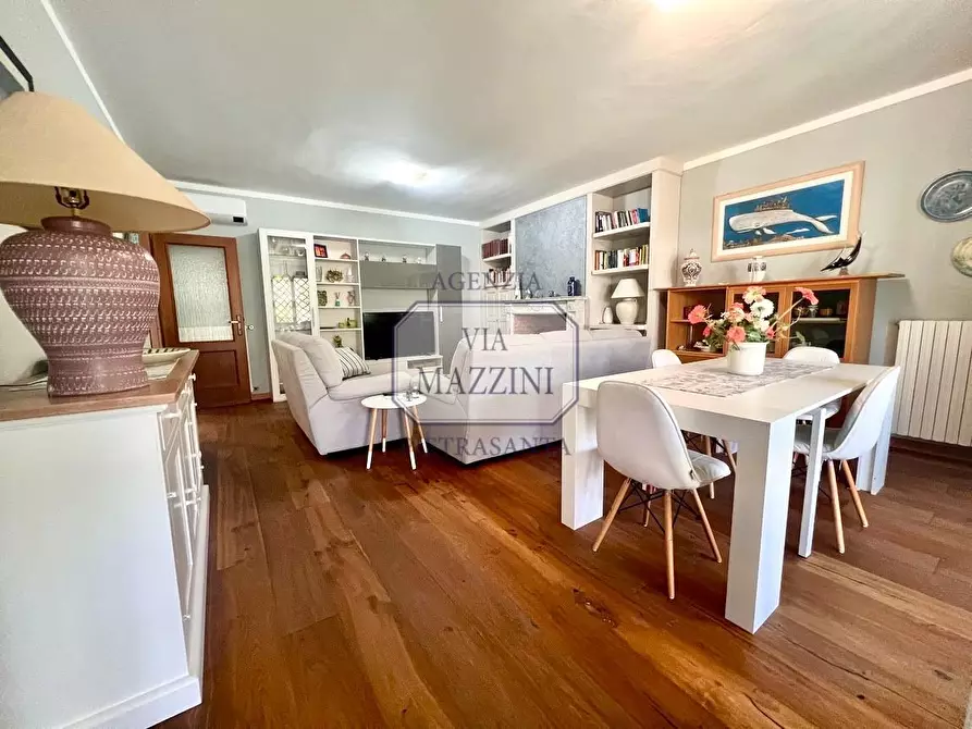 Immagine 16 di Casa bifamiliare in vendita  a Pietrasanta