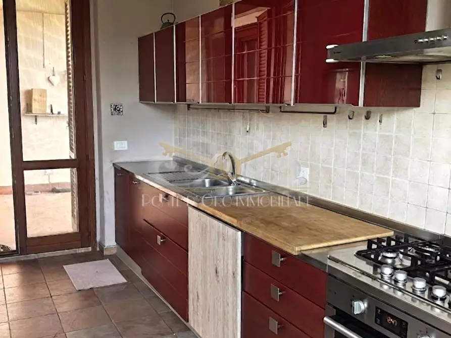 Immagine 2 di Casa bifamiliare in vendita  a Pisa